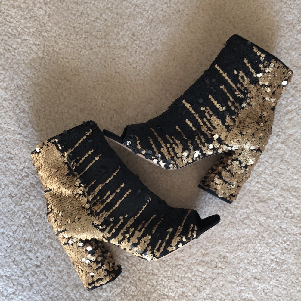 Enzo Angiolini shootie